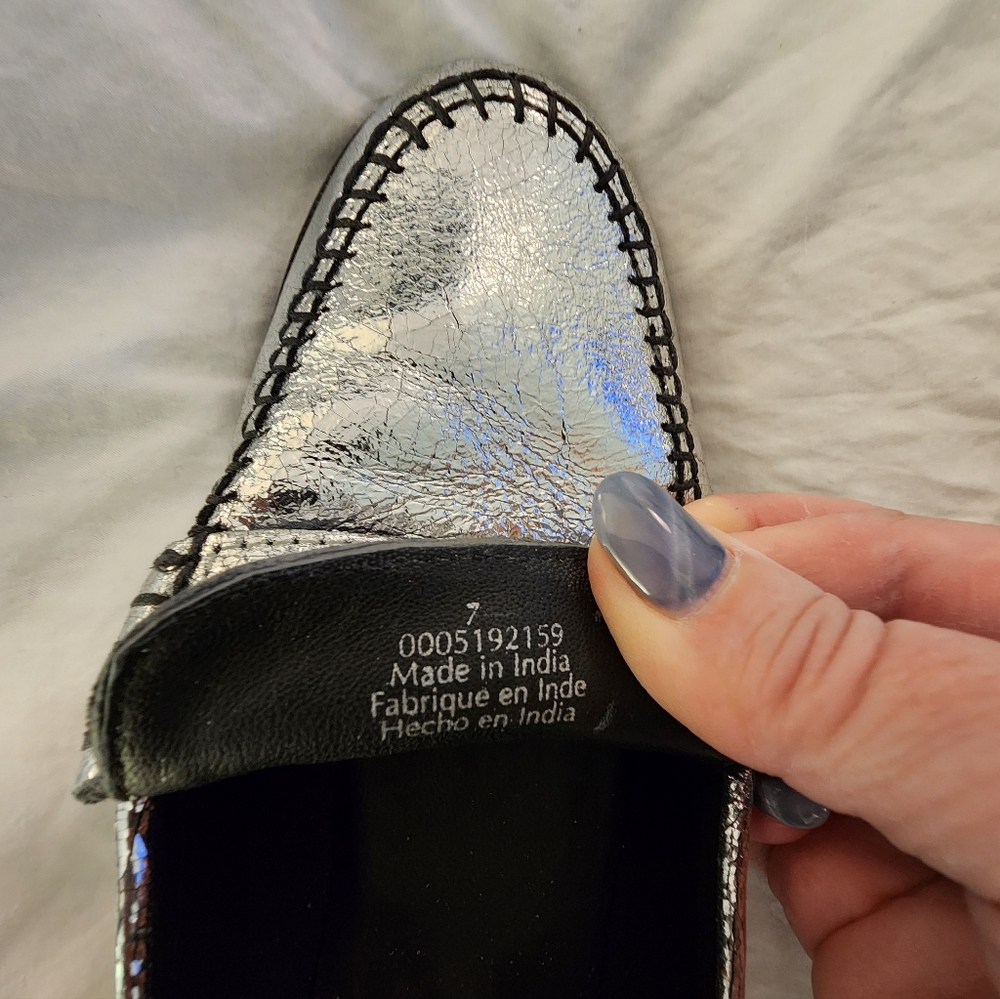 Free People Metallic Silver Loafers NWOT - Picture 8 of 8